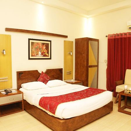 The Grand Regency Hotel Bahawalpur Exterior photo