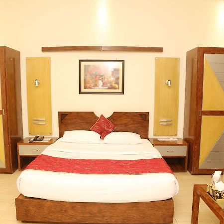 The Grand Regency Hotel Bahawalpur Exterior photo